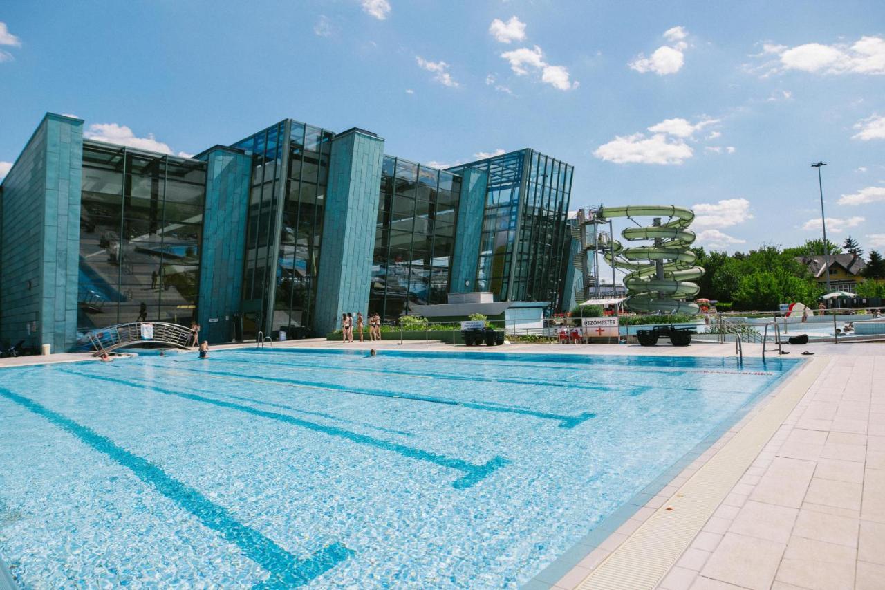 Grand Hotel Ostřihom Exteriér fotografie